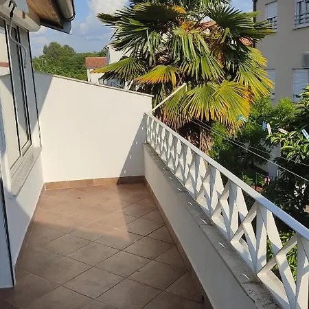 In Porec/istrien 33353 Διαμέρισμα *