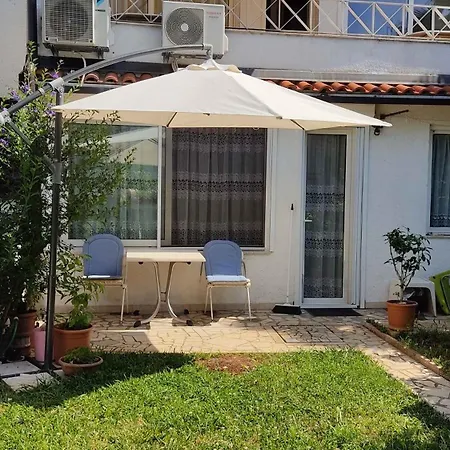 In - Istrien 33353 Apartment